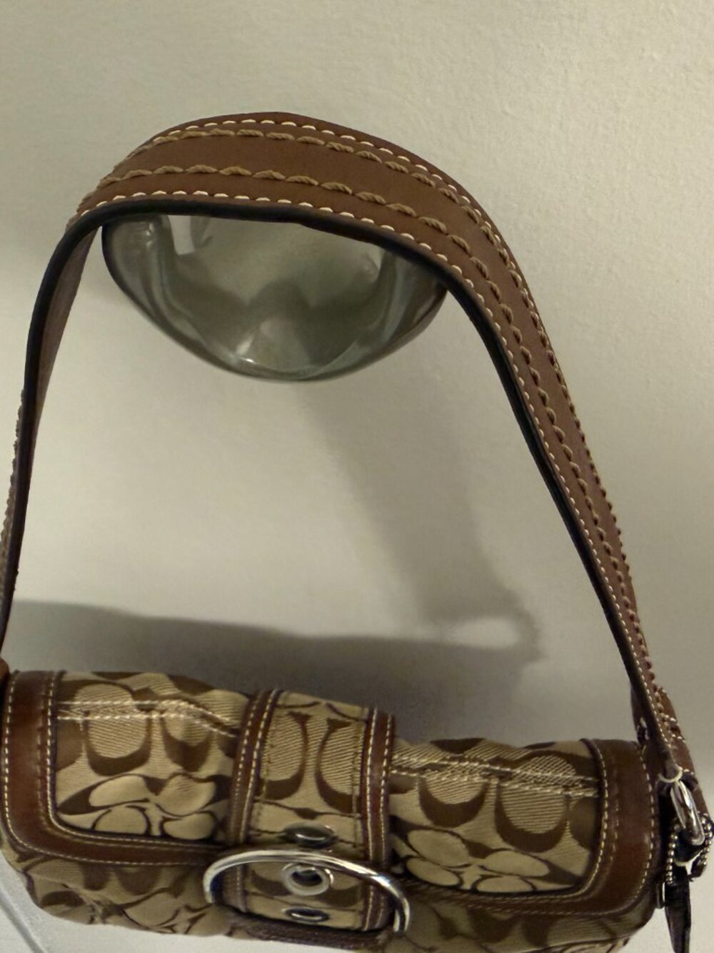 Coach Soho Khaki and Brown Signature Canvas. - Picture 2 of 4